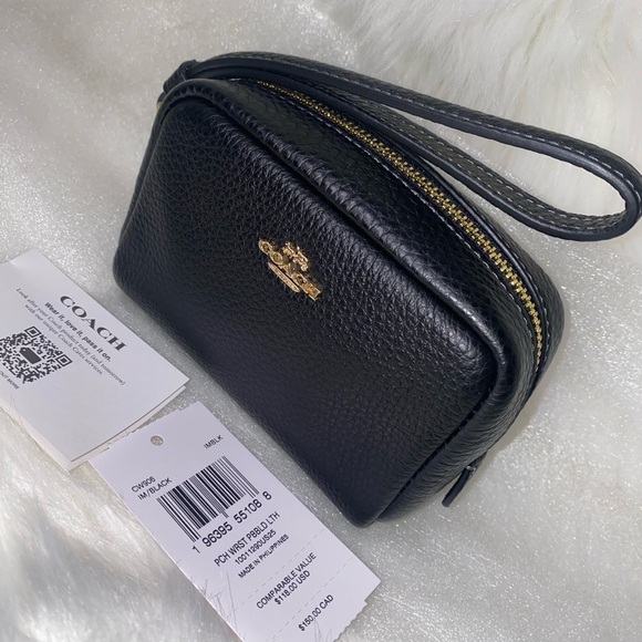 Coach 🖤 leather wristlet pouch New - Picture 1 of 10